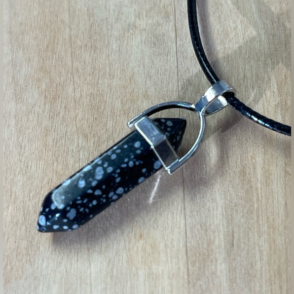 $25 Crystal Gemstone Necklace Pendant Bullet Head Energy Meditation. - Picture 4 of 4